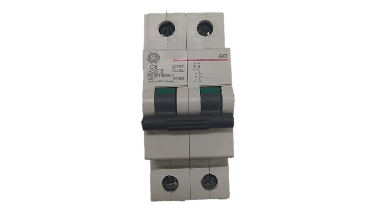 Mini breaker interruptor termomagnético de 2X4A, 400V, curva c